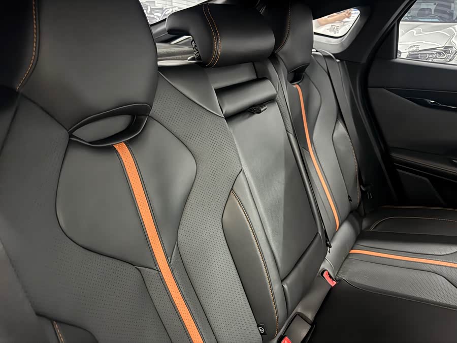 Changan UNI-V 2023 1.5T Premium - zdjęcie 11