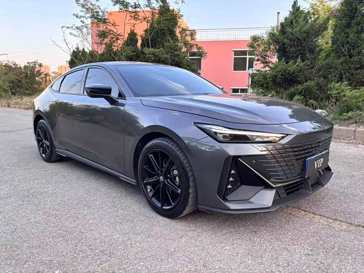 Changan UNI-V 2023 1.5T Premium - zdjęcie 12
