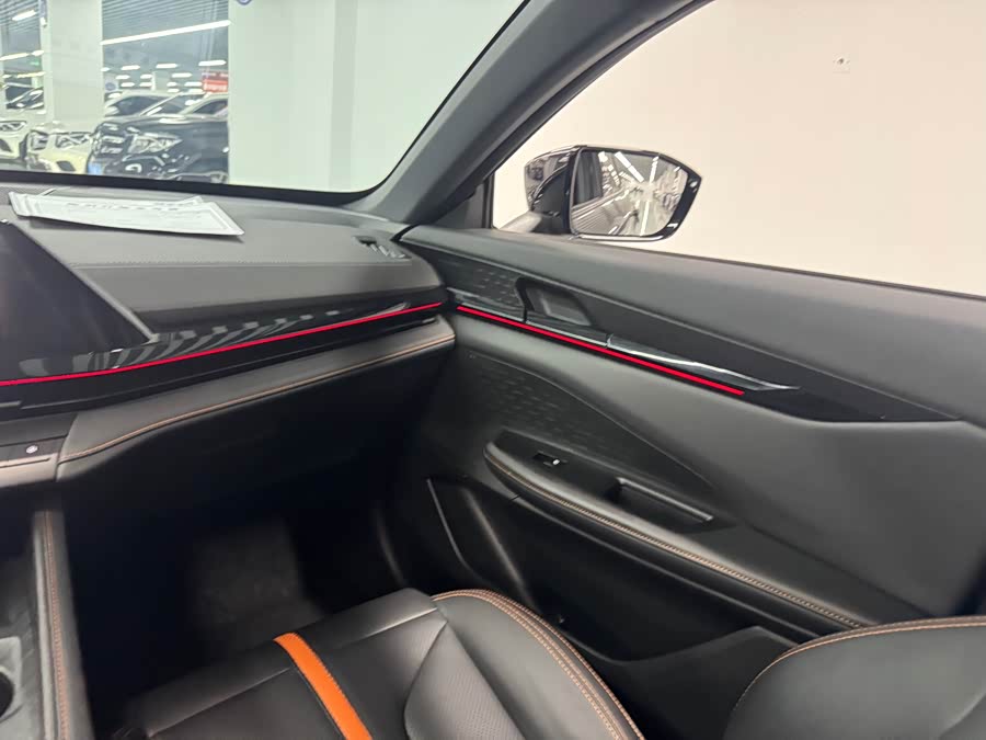 Changan UNI-V 2023 1.5T Premium - zdjęcie 12