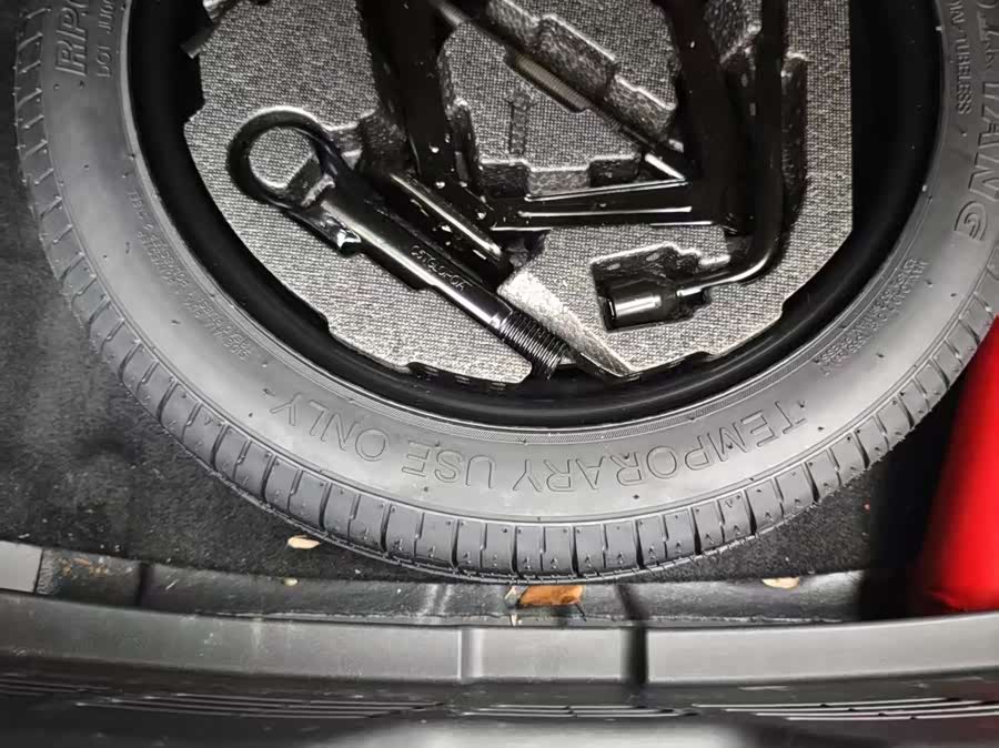 Changan UNI-V 2023 1.5T Premium - zdjęcie 13