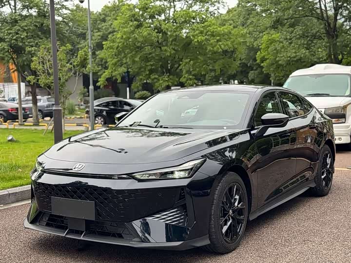 Changan UNI-V 2023 1.5T Premium - zdjęcie 15