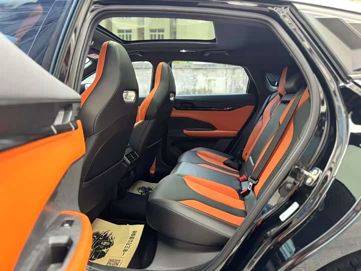 Changan UNI-V 2023 1.5T Premium - zdjęcie 15