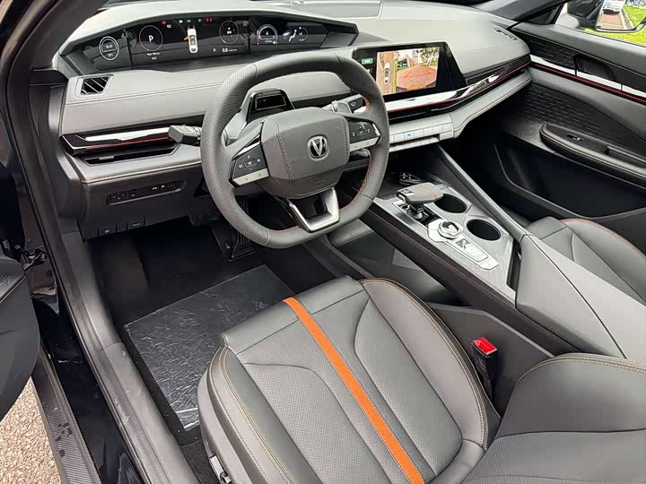 Changan UNI-V 2023 1.5T Premium - zdjęcie 18