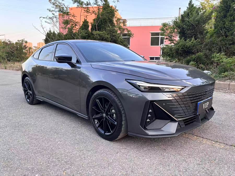 Changan UNI-V 2023 1.5T Premium - zdjęcie 3