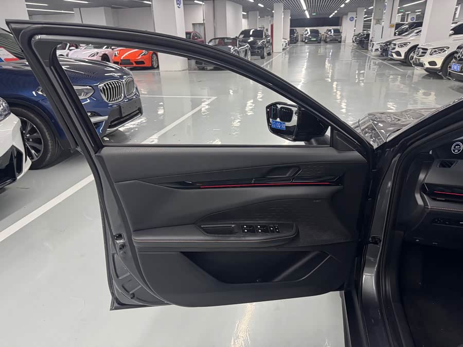 Changan UNI-V 2023 1.5T Premium - zdjęcie 6