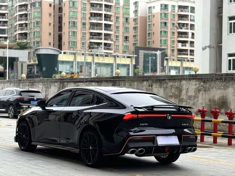 Changan UNI-V 2023 1.5T Premium - zdjęcie 7