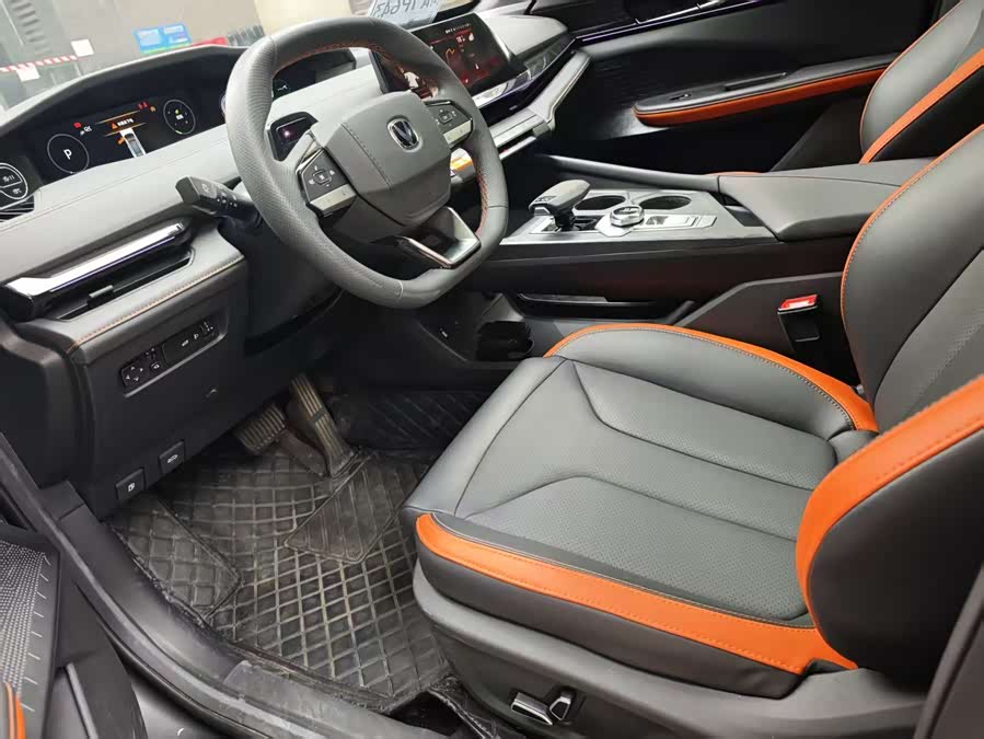 Changan UNI-V 2023 1.5T Premium - zdjęcie 7