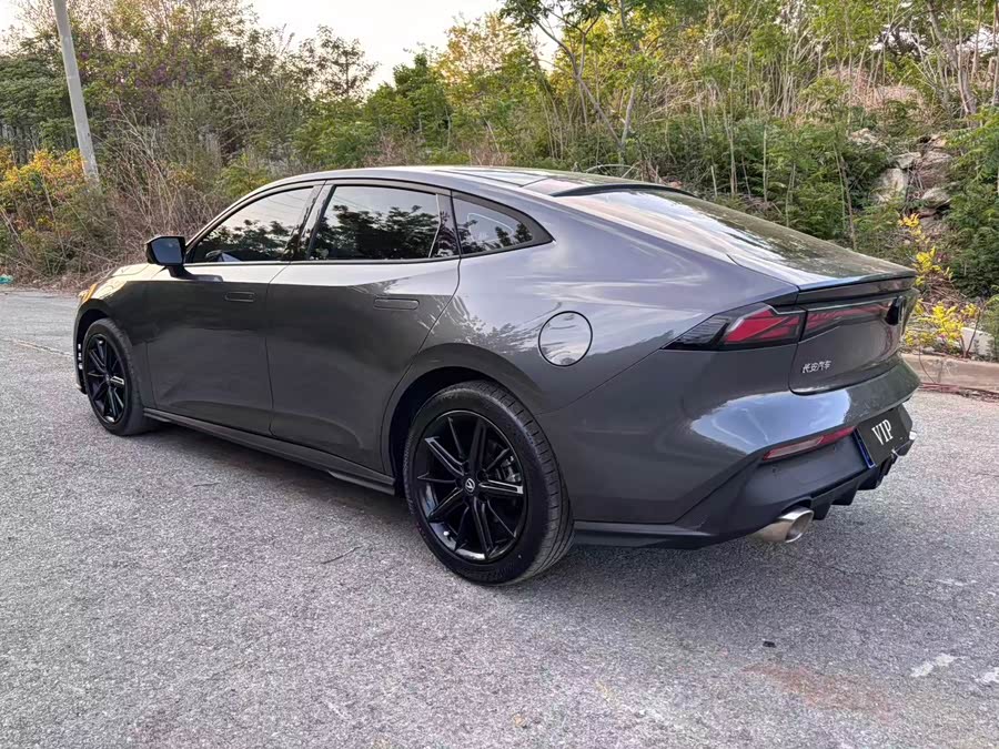 Changan UNI-V 2023 1.5T Premium - zdjęcie 8