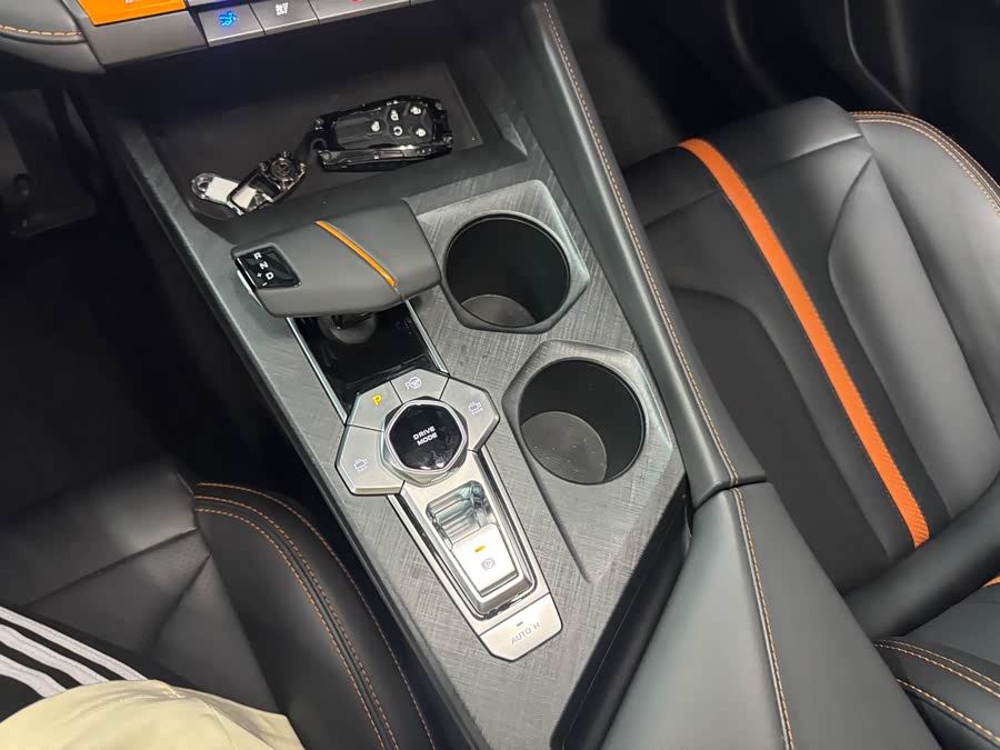 Changan UNI-V 2023 1.5T Premium - zdjęcie 8
