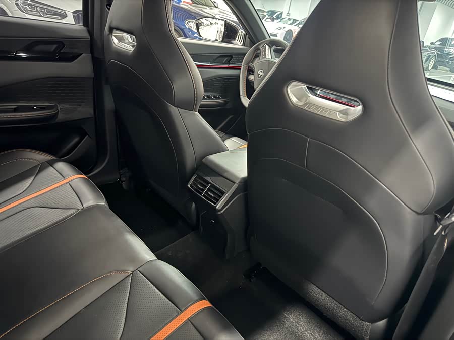 Changan UNI-V 2023 1.5T Premium - zdjęcie 10