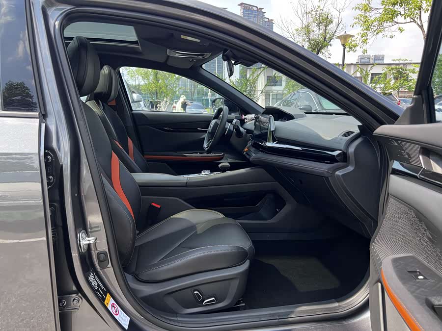 Changan UNI-V 2023 1.5T Sport - zdjęcie 6