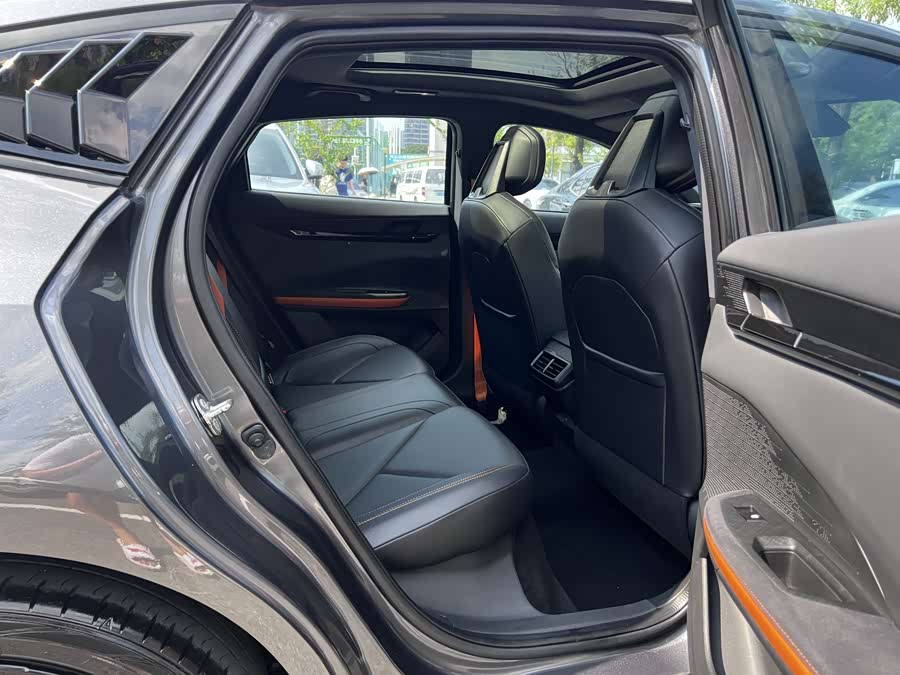 Changan UNI-V 2023 1.5T Sport - zdjęcie 10