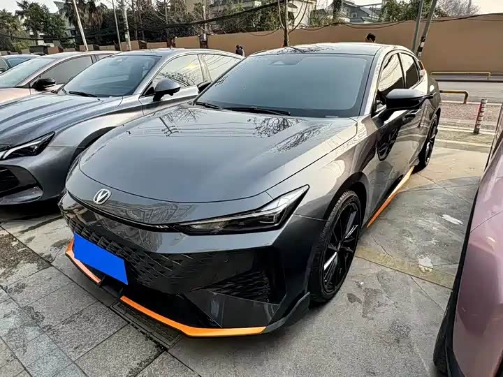 Changan UNI-V 2024 1.5T Premium Sports Edition - zdjęcie 11