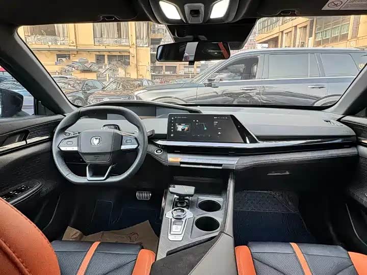 Changan UNI-V 2024 1.5T Premium Sports Edition - zdjęcie 14
