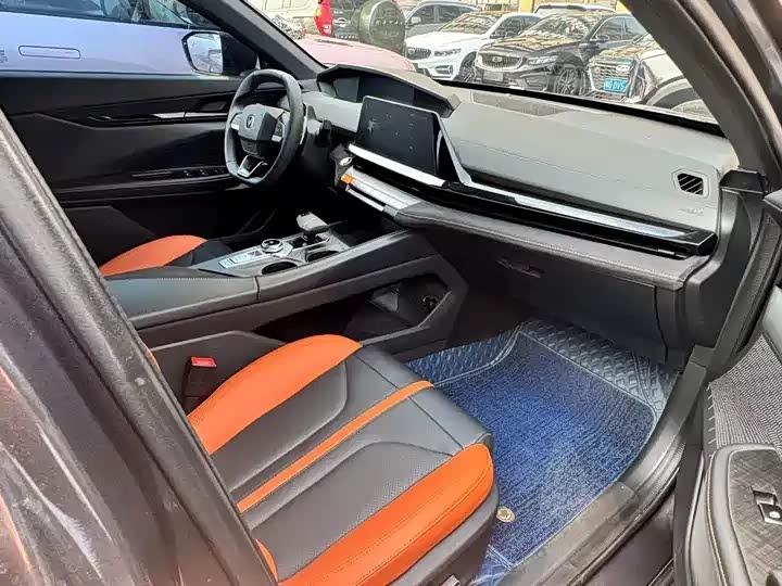 Changan UNI-V 2024 1.5T Premium Sports Edition - zdjęcie 6