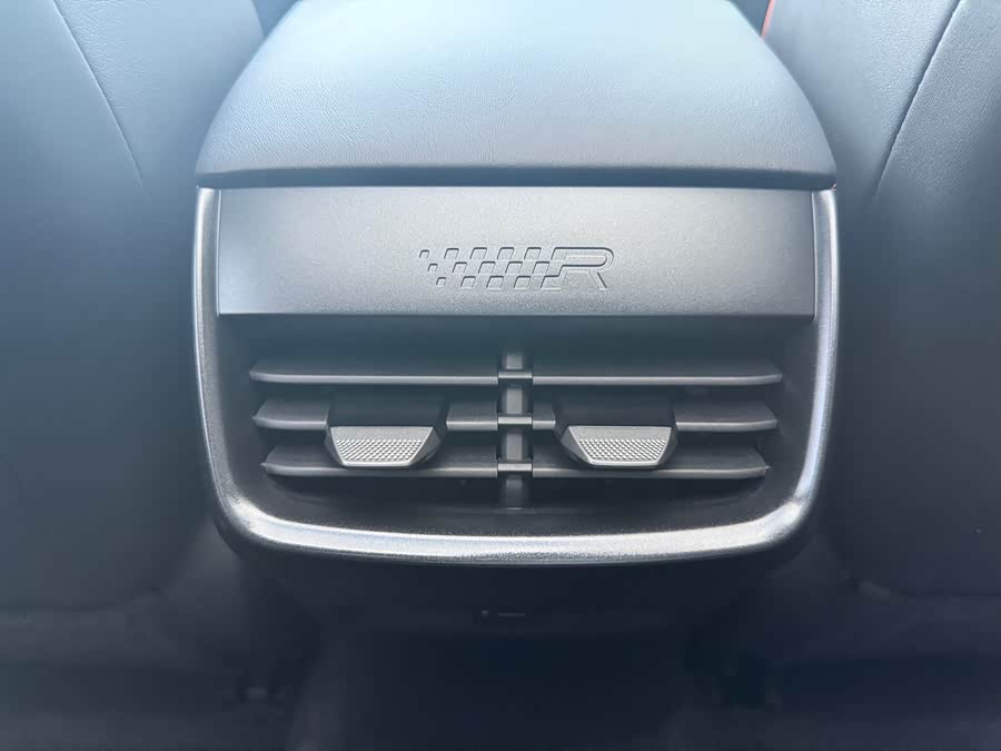 Changan UNI-V 2025 Third Generation 2.0T Powerful Version - zdjęcie 18