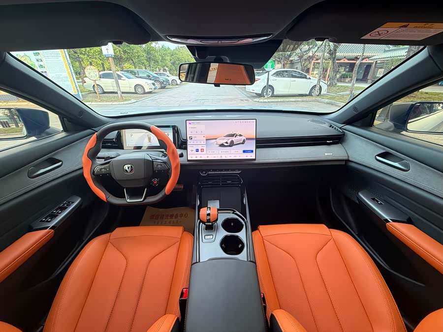 Changan UNI-V 2025 Third Generation 2.0T Powerful Version - zdjęcie 5