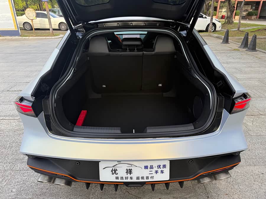 Changan UNI-V 2025 Third Generation 2.0T Powerful Version - zdjęcie 9