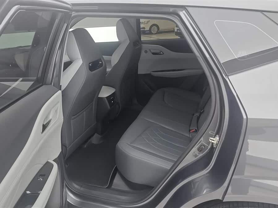 Changan UNI-Z New Energy 2024 Blue Whale Smart iDD 125km Excellent - zdjęcie 11