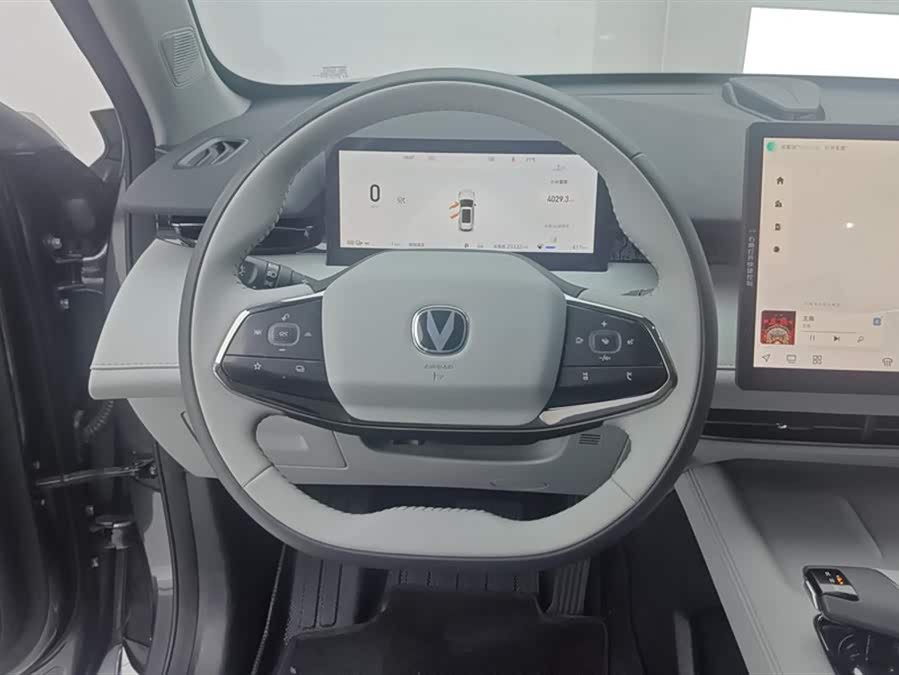 Changan UNI-Z New Energy 2024 Blue Whale Smart iDD 125km Excellent - zdjęcie 14