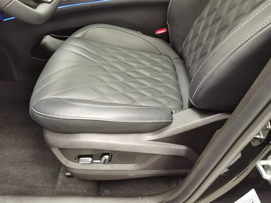 Chery Tiggo 7 PLUS 2023 1.6TGDI DCT Premium - zdjęcie 20