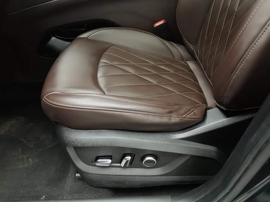 Chery Tiggo 8 PRO 2022 290T 2WD Star Edition 5-seater - zdjęcie 20