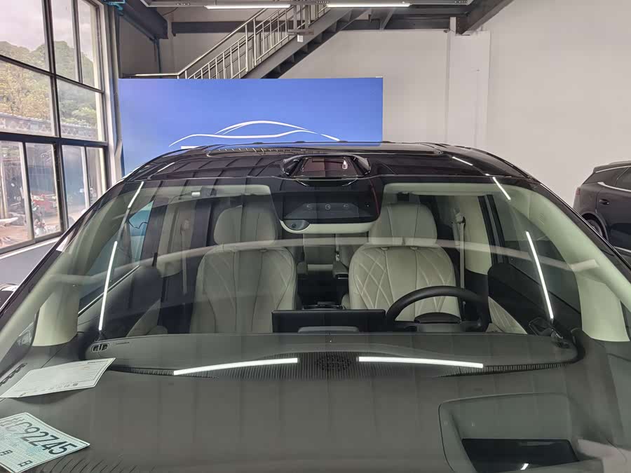 D9 2025 DM-i Intelligent Driving 1020 4WD Flagship - zdjęcie 17