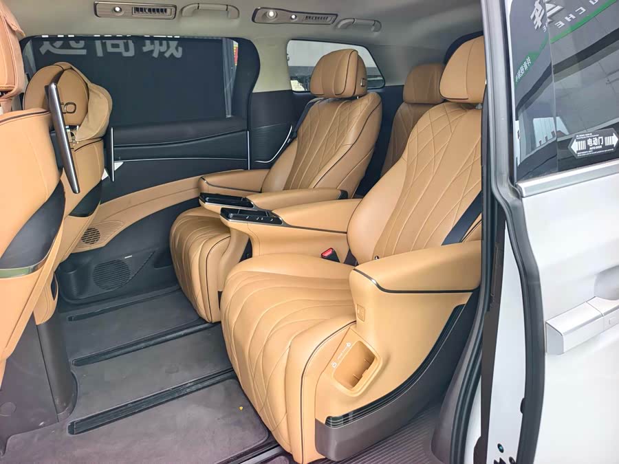Denza D9 2024 DM-i 980 Four-Wheel Drive Flagship - zdjęcie 13