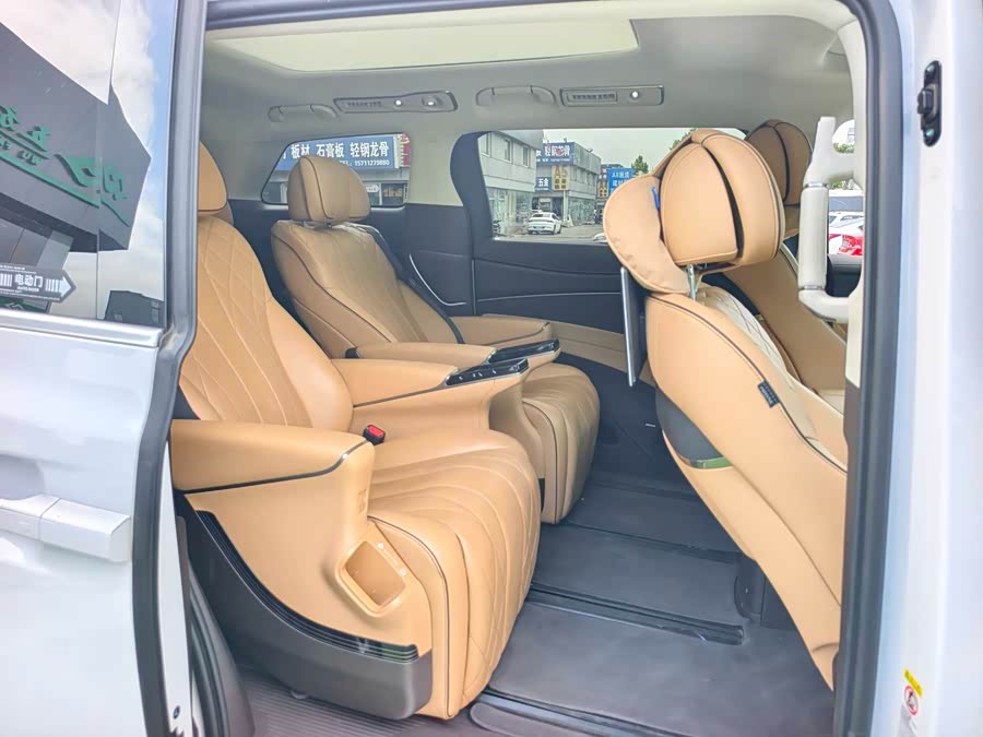 Denza D9 2024 DM-i 980 Four-Wheel Drive Flagship - zdjęcie 16