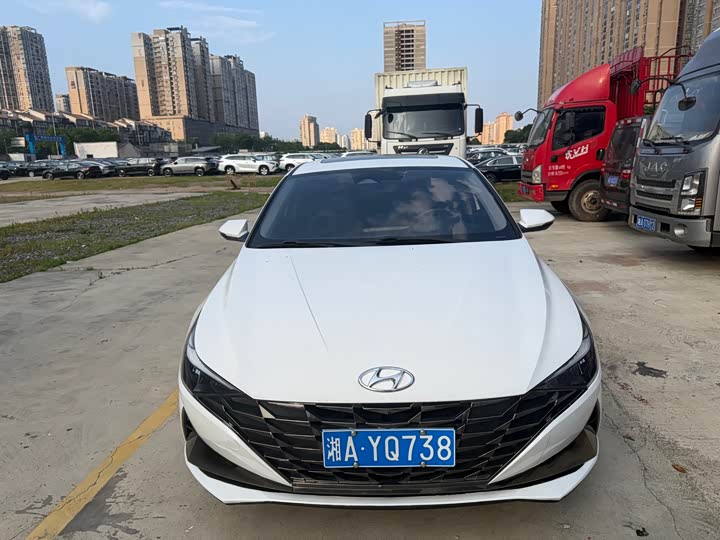Elantra 2021 1.5L CVT LUX Premium Edition - zdjęcie 12