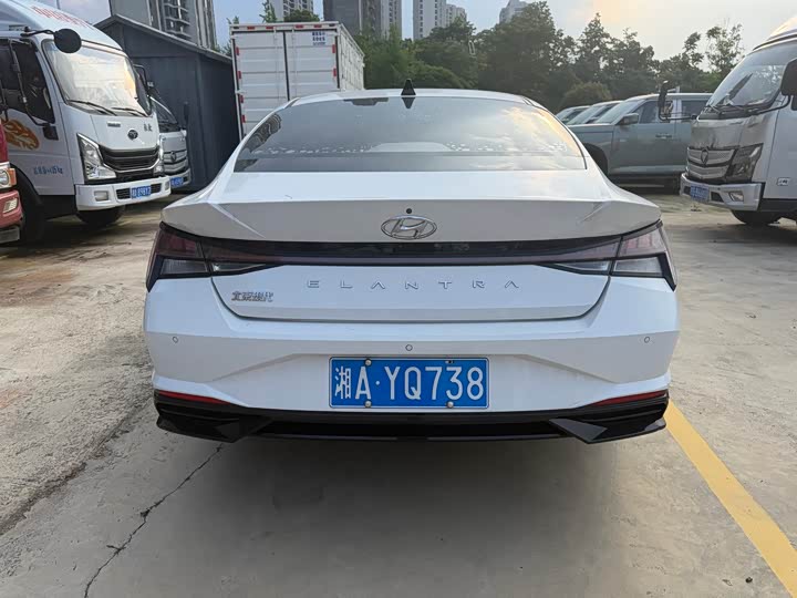 Elantra 2021 1.5L CVT LUX Premium Edition - zdjęcie 19