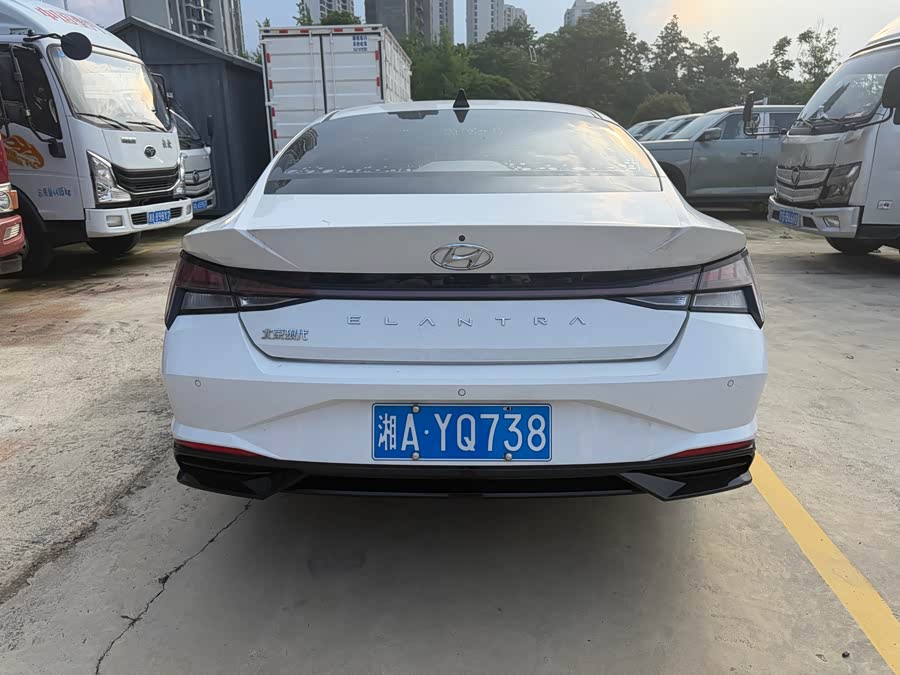 Elantra 2021 1.5L CVT LUX Premium Edition - zdjęcie 9