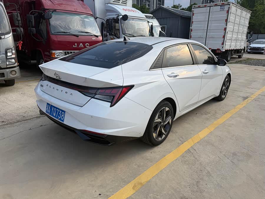 Elantra 2021 1.5L CVT LUX Premium Edition - zdjęcie 10