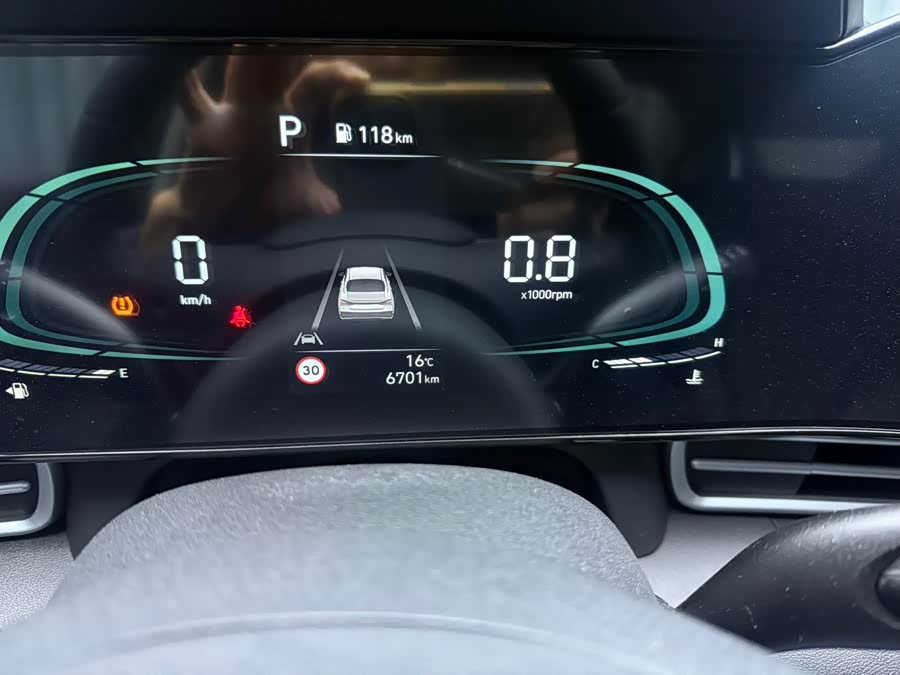 Elantra 2023 1.5L CVT LUX Premium Edition - zdjęcie 20