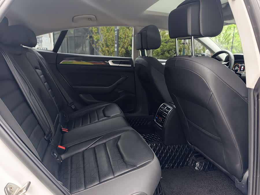 FAW-Volkswagen CC 2024 380TSI Eye-catching Edition - zdjęcie 17