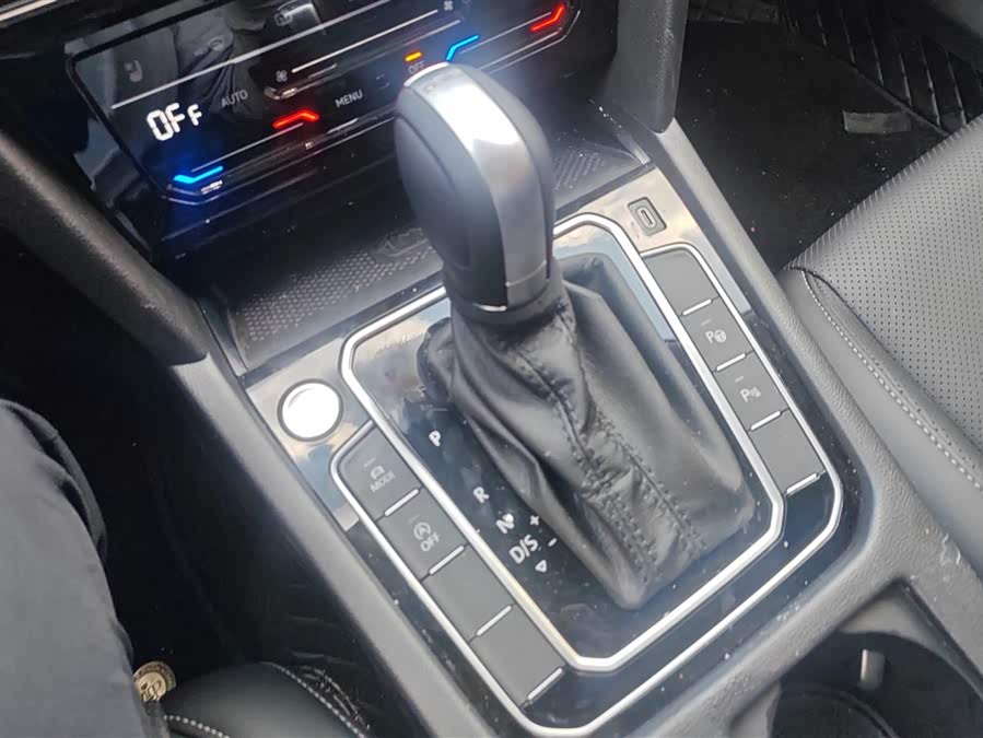 FAW-Volkswagen CC 2026 3000 Million Selection 380TSI Hunting - zdjęcie 16
