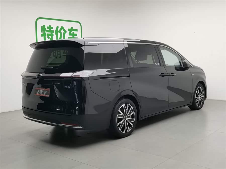 GAC E8 PHEV 2024 150km MAX - zdjęcie 2