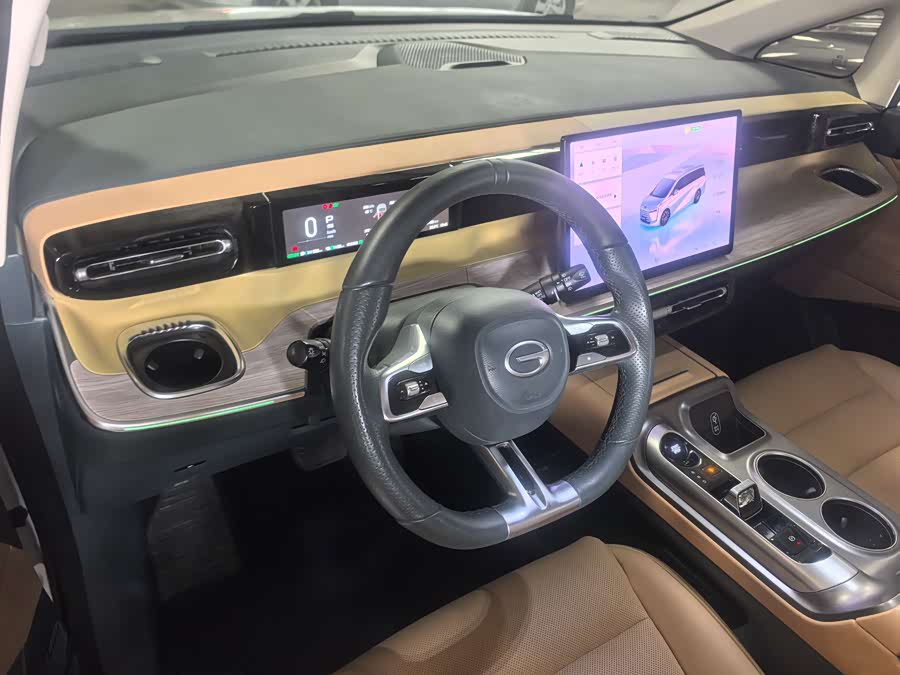 GAC E8 PHEV 2024 150km MAX - zdjęcie 14