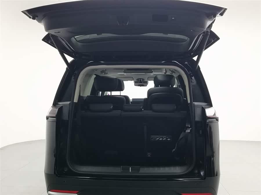 GAC E8 PHEV 2024 150km MAX - zdjęcie 16