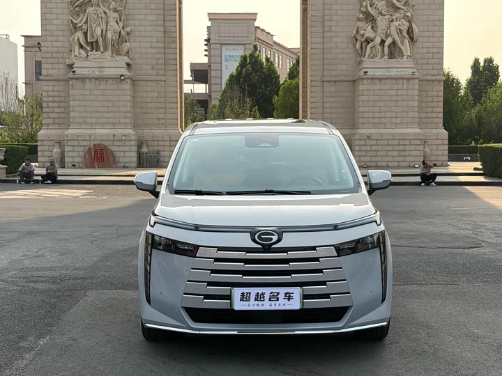 GAC E8 PHEV 2024 150km MAX+ - zdjęcie 19