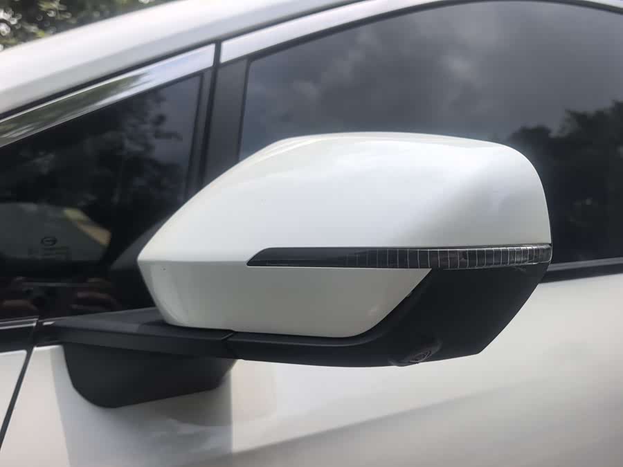 GAC E8 PHEV 2024 150km MAX - zdjęcie 20