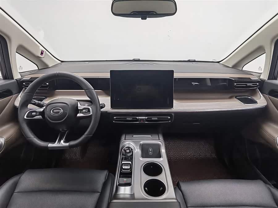 GAC E8 PHEV 2024 150km MAX - zdjęcie 5