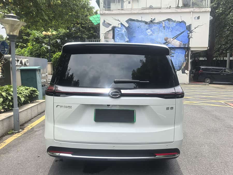 GAC E8 PHEV 2024 150km MAX - zdjęcie 6