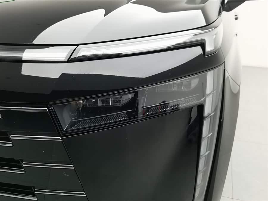 GAC E8 PHEV 2024 150km MAX - zdjęcie 7
