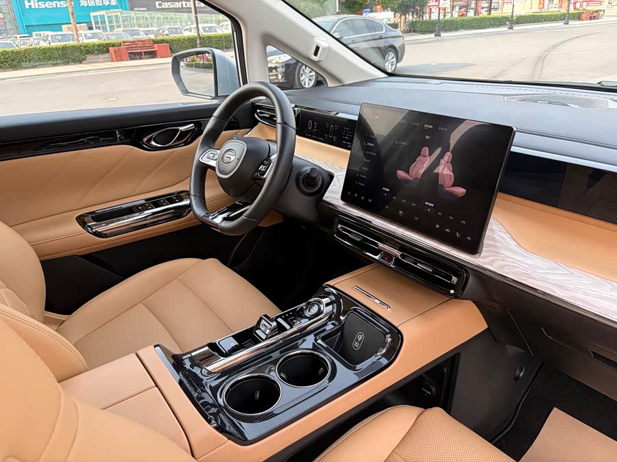 GAC E8 PHEV 2024 150km MAX+ - zdjęcie 10