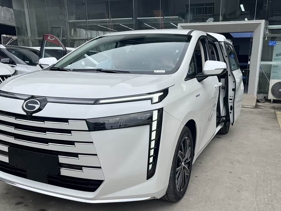 GAC E8 PHEV 2025 150km PRO+ - zdjęcie 2