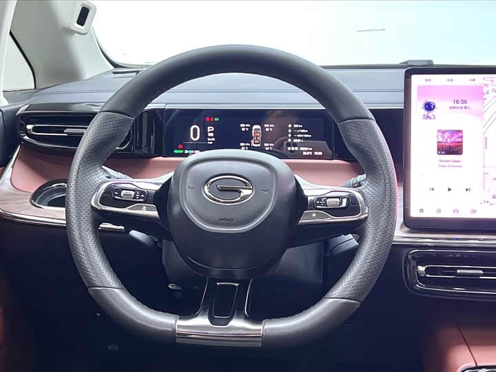 GAC E8 PHEV 2025 150km PRO+ - zdjęcie 16