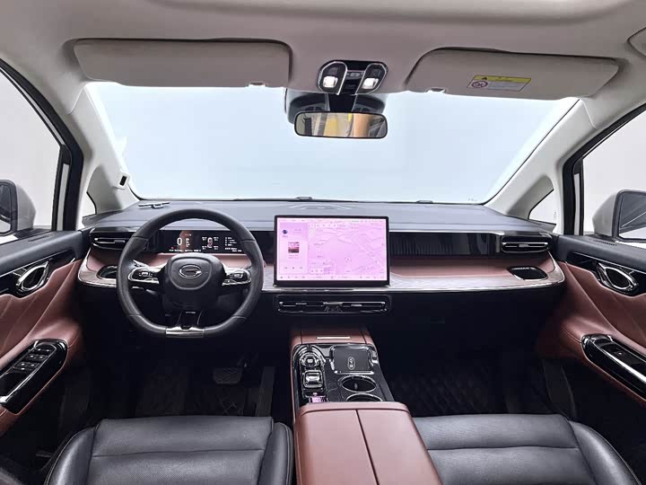 GAC E8 PHEV 2025 150km PRO+ - zdjęcie 17