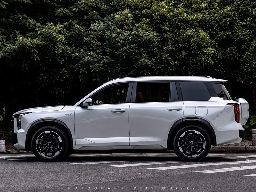 GAC ES9 2024 PHEV 143km Traveler Max - zdjęcie 2