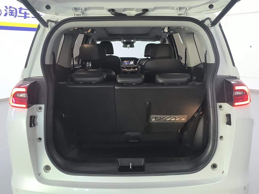 GAC M6 2023 PRO 270T DCT Luxury - zdjęcie 4